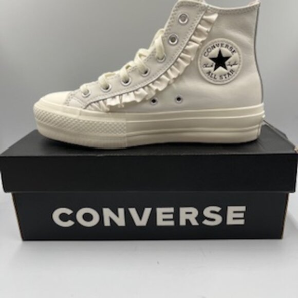 NEW Converse Chuck Taylor All Star Women’s 6.5 Ruffle Platform Sneaker White - Picture 1 of 13